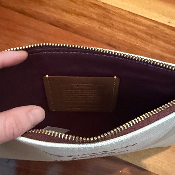 Coach Coffee Pouch NWT - Picture 5 of 5